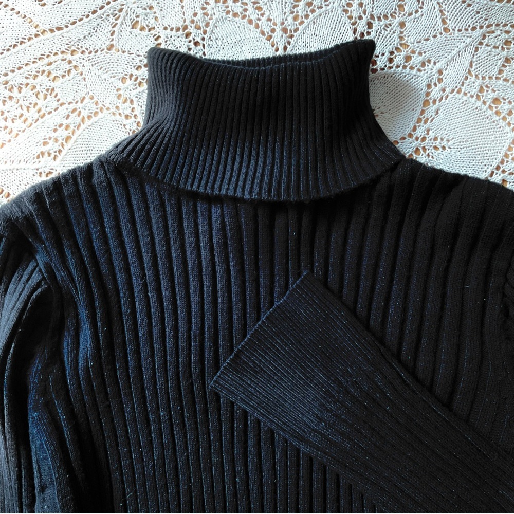 turtleneck ⭐️ Macy’s ⭐️ black ⭐️ ribbed knit - Picture 1 of 6
